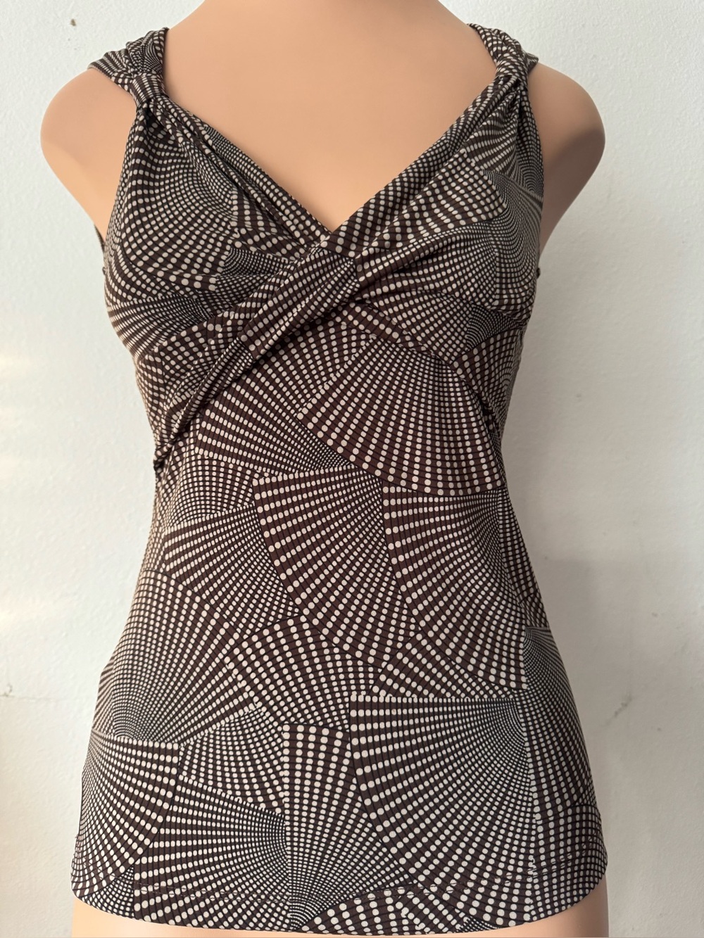 BCBG MAXAZRIA Sleeveless Brown & Taupe Geometric Twist-Front Women's Top Size XS